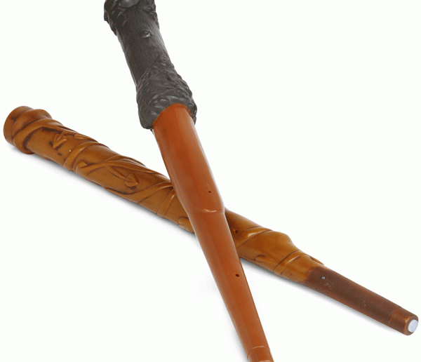 28 Days of Geek Giving Voiceactivated Harry Potter wand flashlights