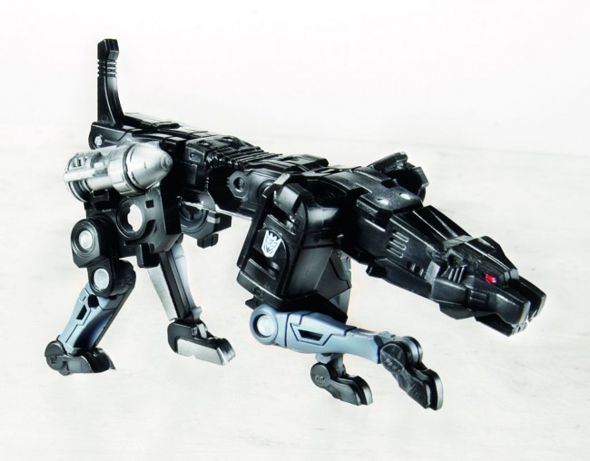 311420-Transformers-Masterpiece-Ravage