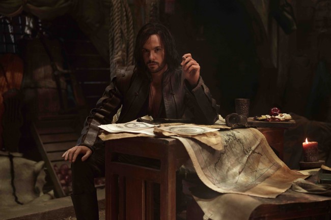 Tom-Riley-as-Leonardo-Da-Vinci-in-DA-VINCI'S-DEMONS_2