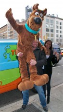 Triple-H-lifts-Scooby-Doo