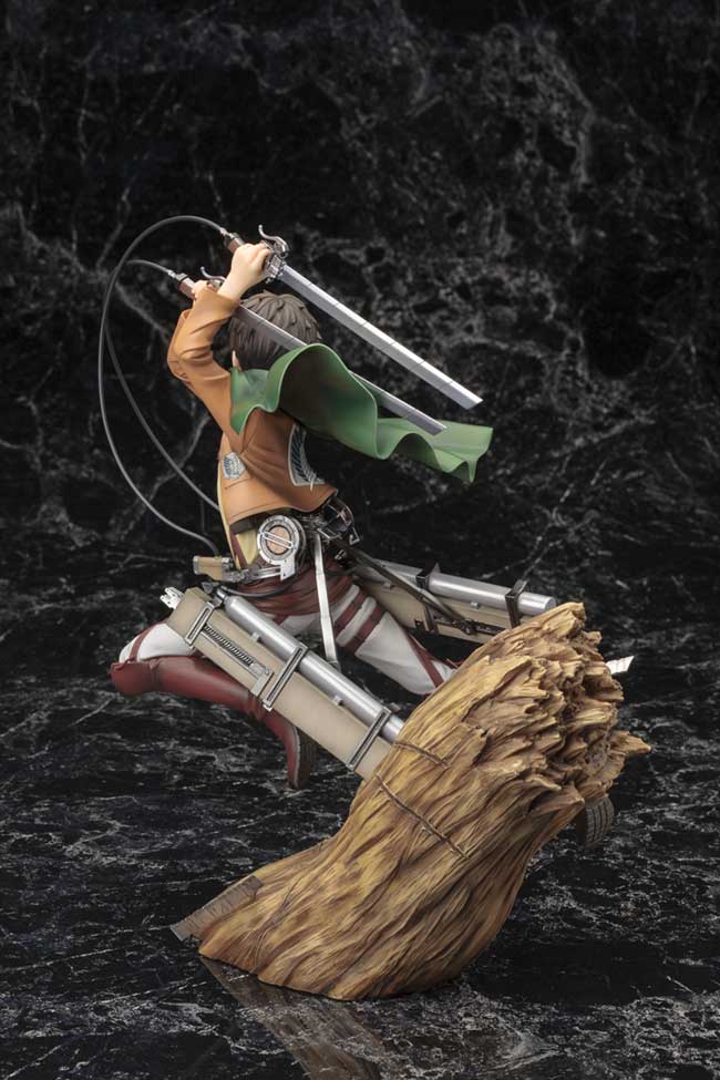 attack on titan eren titan statue