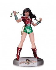 DC_Bombshells_Holiday_WW_Statue