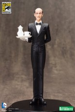 SDCC-2015-Exclusive-Alfred-Pennyworth-ARTFX-Statue-001