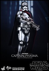 star-wars-captain-phasma-sixth-scale-hot-toys-902582-02