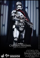 star-wars-captain-phasma-sixth-scale-hot-toys-902582-04