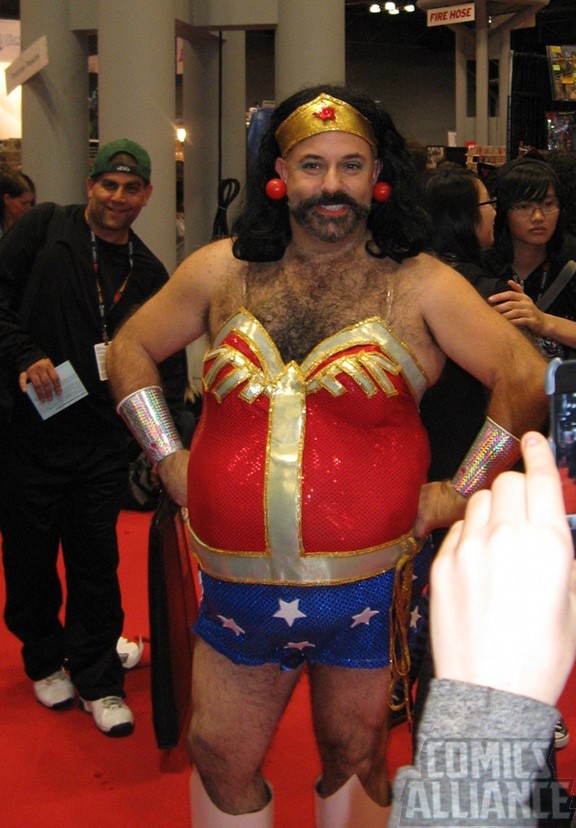 Top 5 Non-Traditional Wonder Woman Cosplayers - MAJOR SPOILERS
