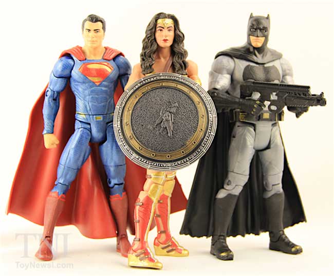 Toys] Batman v Superman action figures appear online and in stores — Major  Spoilers — Comic Book Reviews, News, Previews, and Podcasts