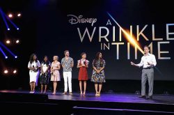 700048058TM00063 Disney s D 1