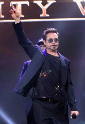 700048058TM00128 Disney s D 1