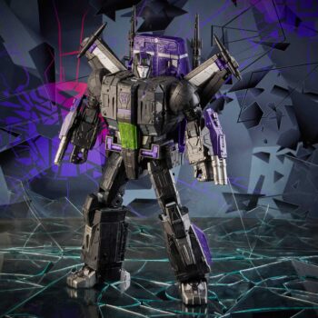 Hasbro reveals Transformers: Generations Shattered Glass Commander Class Jetfire figure 3 F3003 PROD TRA GEN JETFIRE 0004 Online 2000SQ