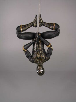 Diamond Select Toys announces exclusive Spider-Man: No Way Home action figures 2 GreyHang