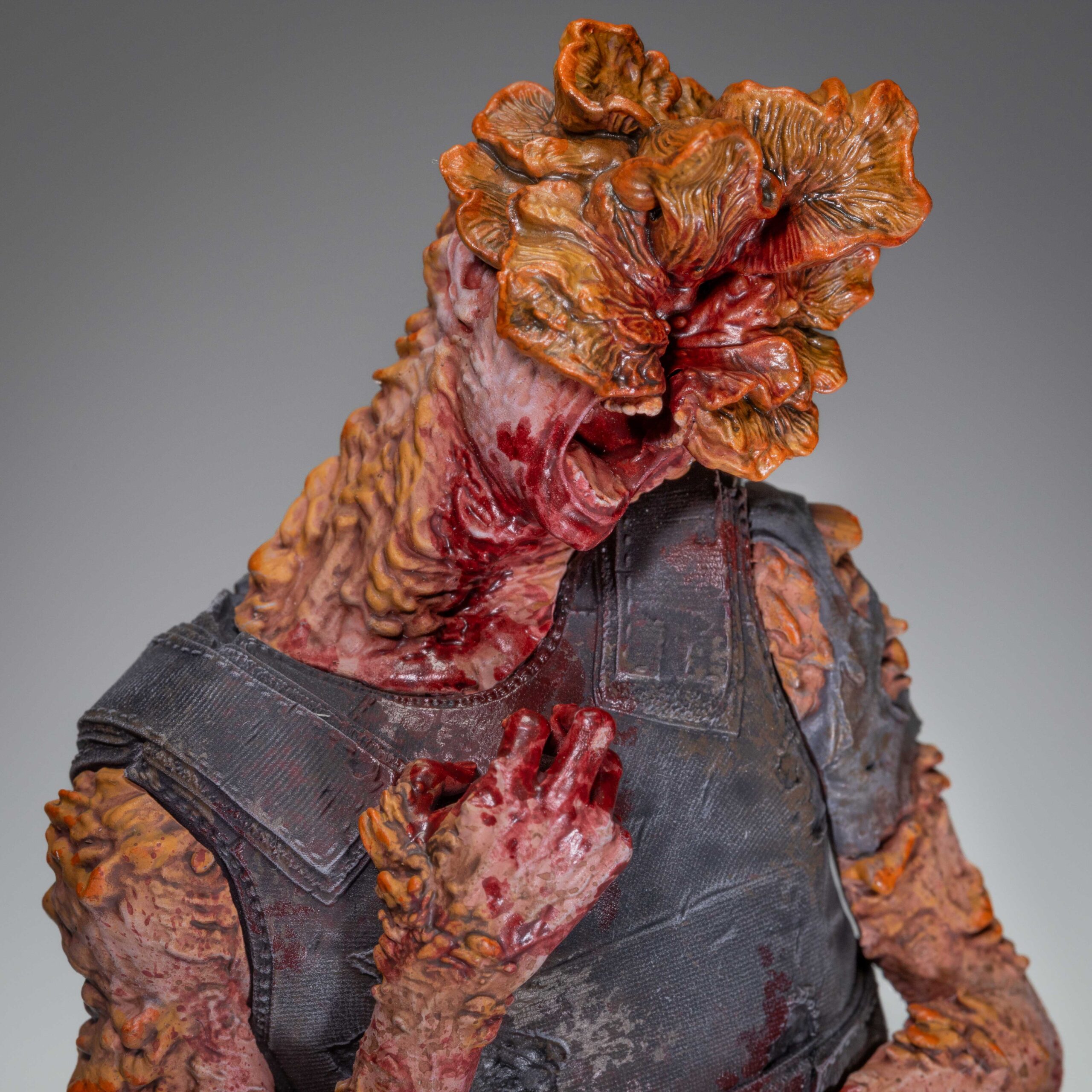 Female Clicker Sculpture - The Last Of Us