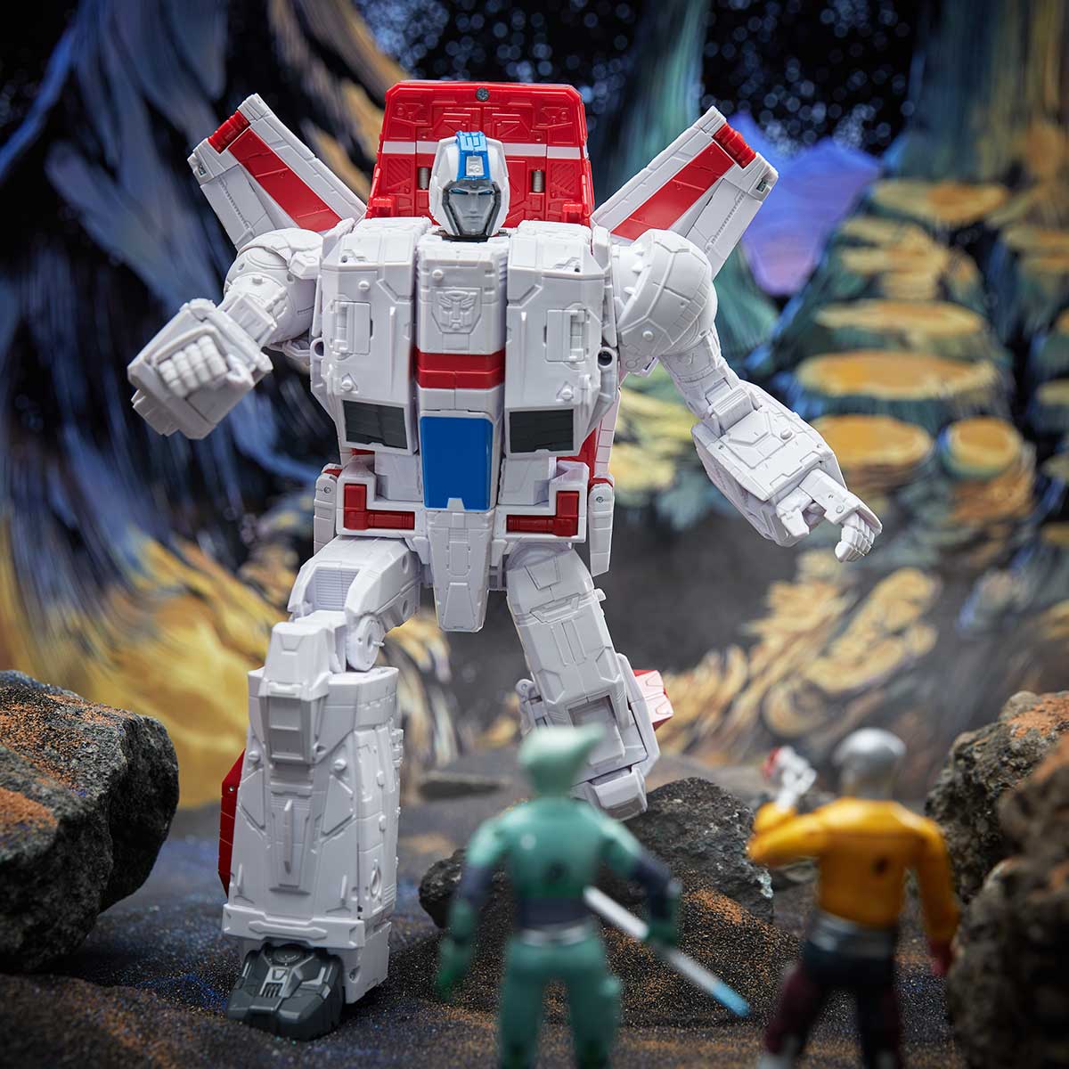 SDCC'25: New Transformers toys and action figures 35 TRANSFORMERS VOID RIVALS AUTOBOT JETFIRE ZERTONIAN SOLILA AND AGORRIAN DARAK 1 1